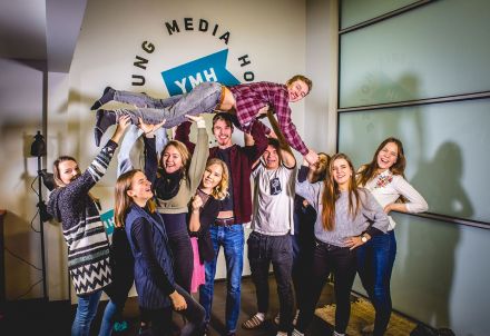 Avantis / Young Media sharks